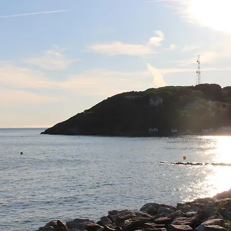 Holiday home Au Bord De La *